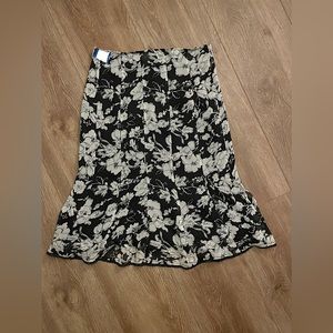 Vanheusen black and white floral midi skirt